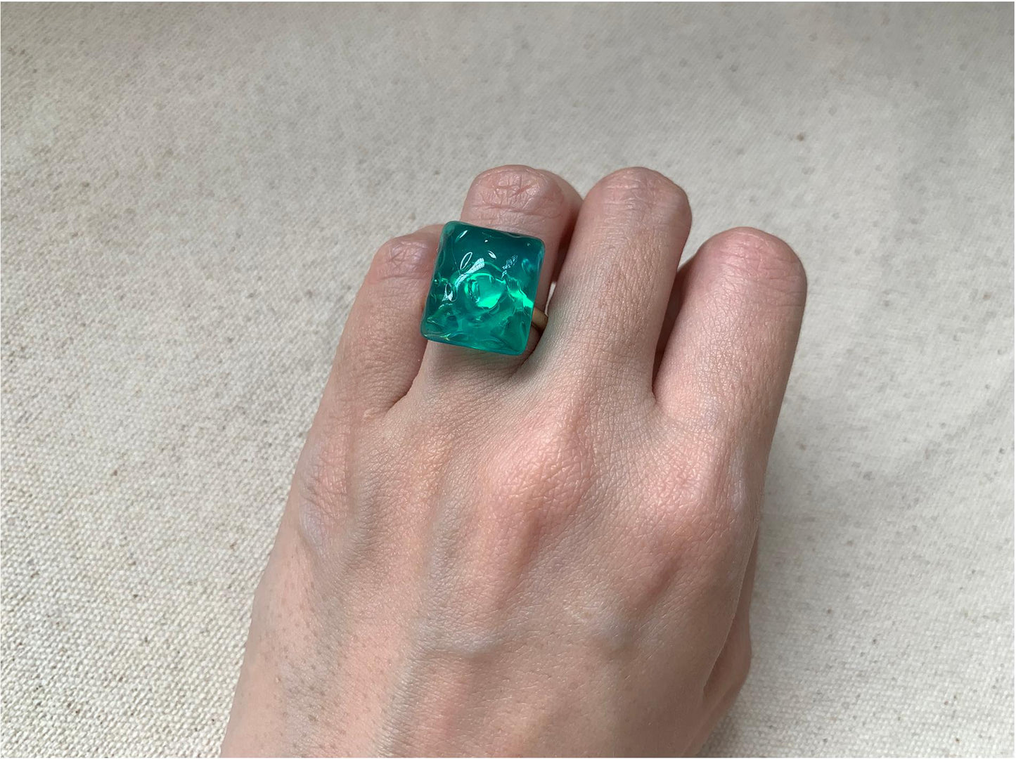 Vintage-Inspired Resin Ring, Lake Green Geometric Design, Girl's Accessory