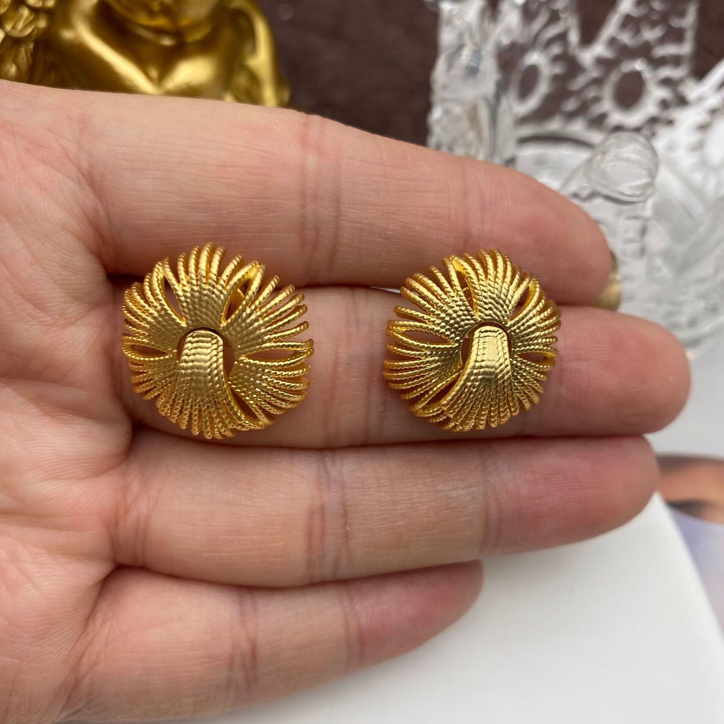 Regal Courtly Style Earrings, Timeless Firework Design, Elegant Gold Tone