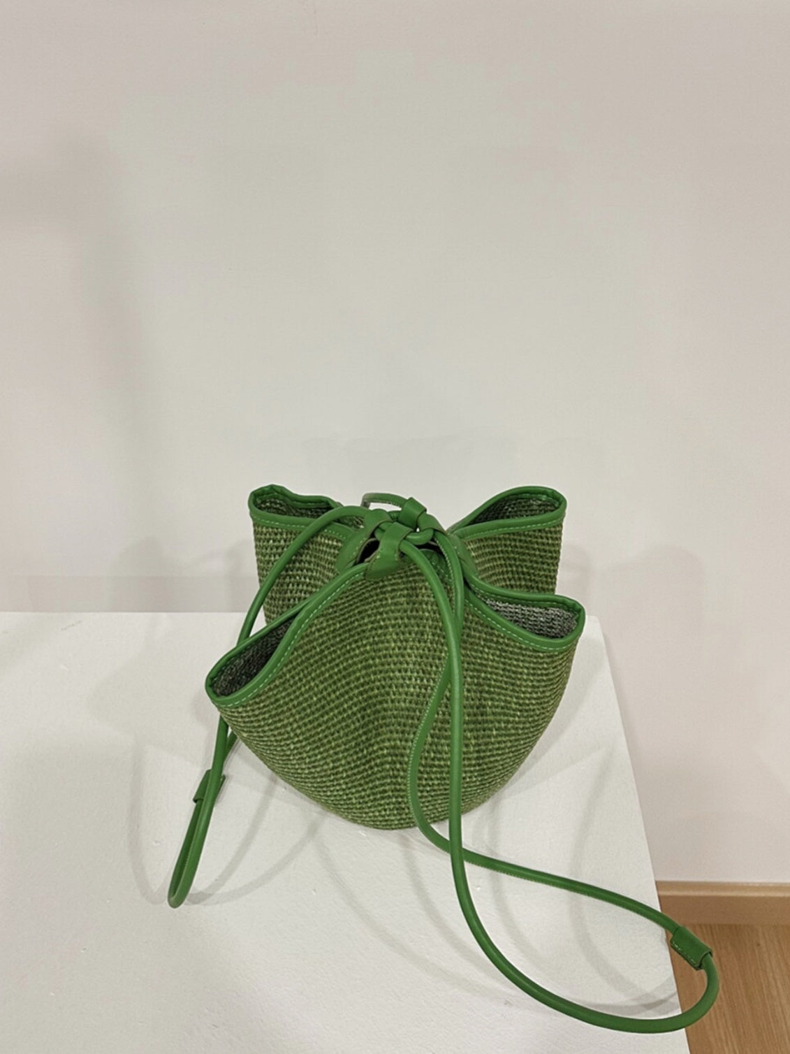 French Vintage Rafiu Straw Bag with Inner Pouch, Versatile Tote, Chic Bucket Bag