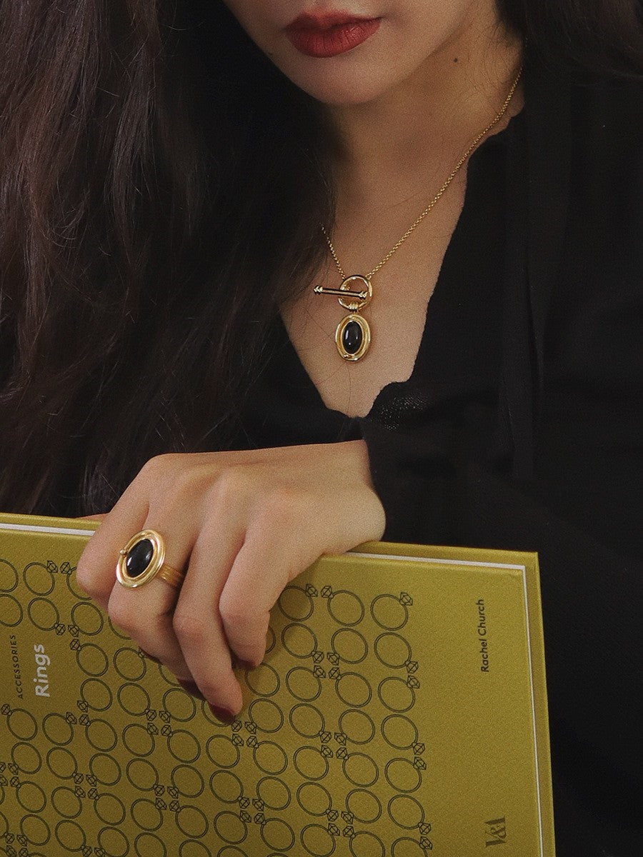 Natural Black Agate Collar Necklace, Classic Choker with Toggle Clasp