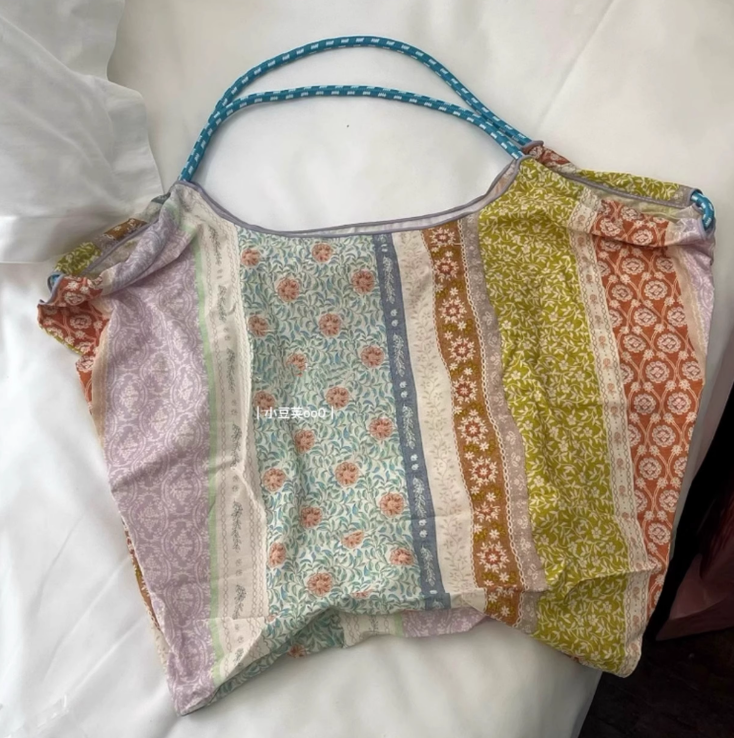 Retro illustration floral shopping bag for women, large capacity, ultra lightweight, foldable, portable single shoulder bag, canvas bag, beach bag