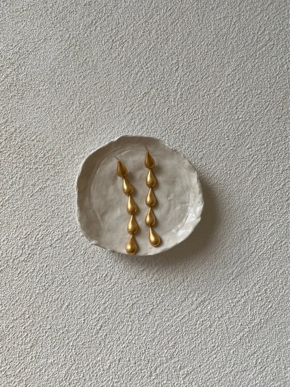 Elegant Gold-Plated Sterling Silver Water Drop Earrings – Minimalist Fashion Accessory