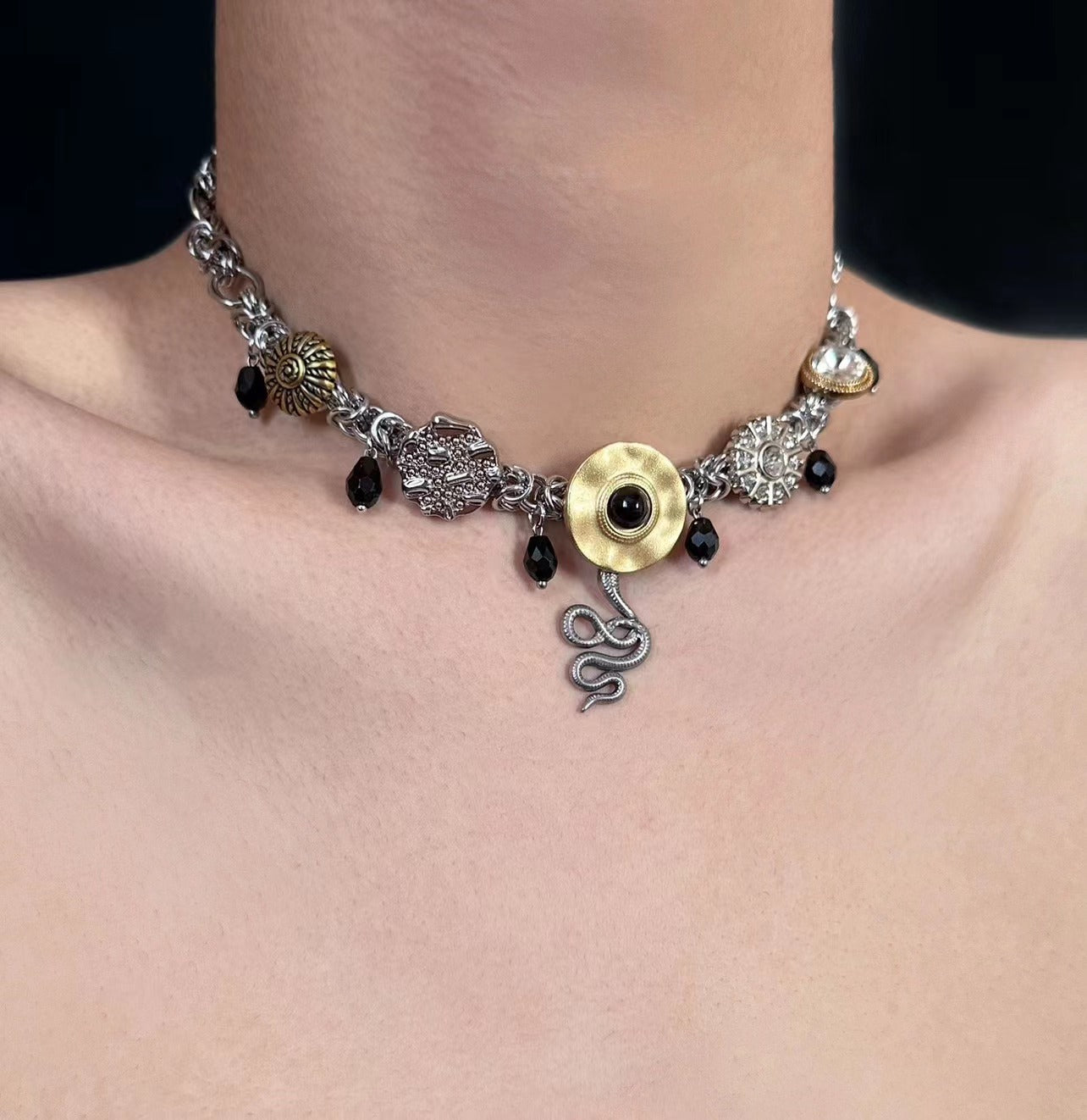 Vintage snake-shaped pendant silver necklace with whimsical button pendants, Y2K cyberpunk style, suitable for both men and women