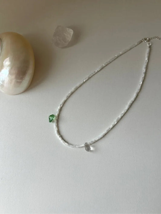 Elegant Pearl Bead Necklace with Distinctive Green Charm - Fashionable Accessory for All Occasions