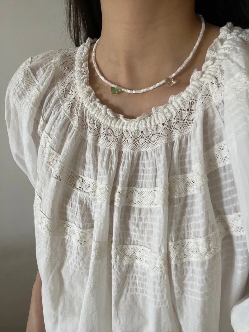 Elegant Pearl Bead Necklace with Distinctive Green Charm - Fashionable Accessory for All Occasions