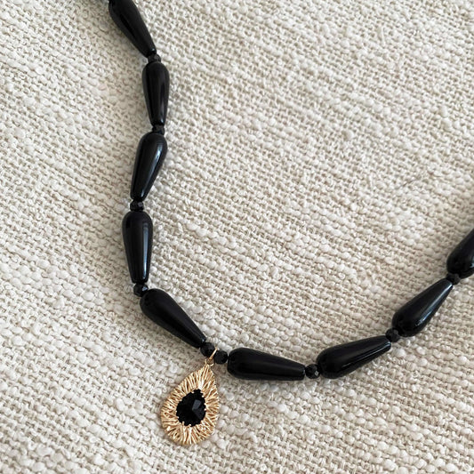 Timeless Agate Necklace – Elegant Natural Stone Jewelry with Unique Black Agate