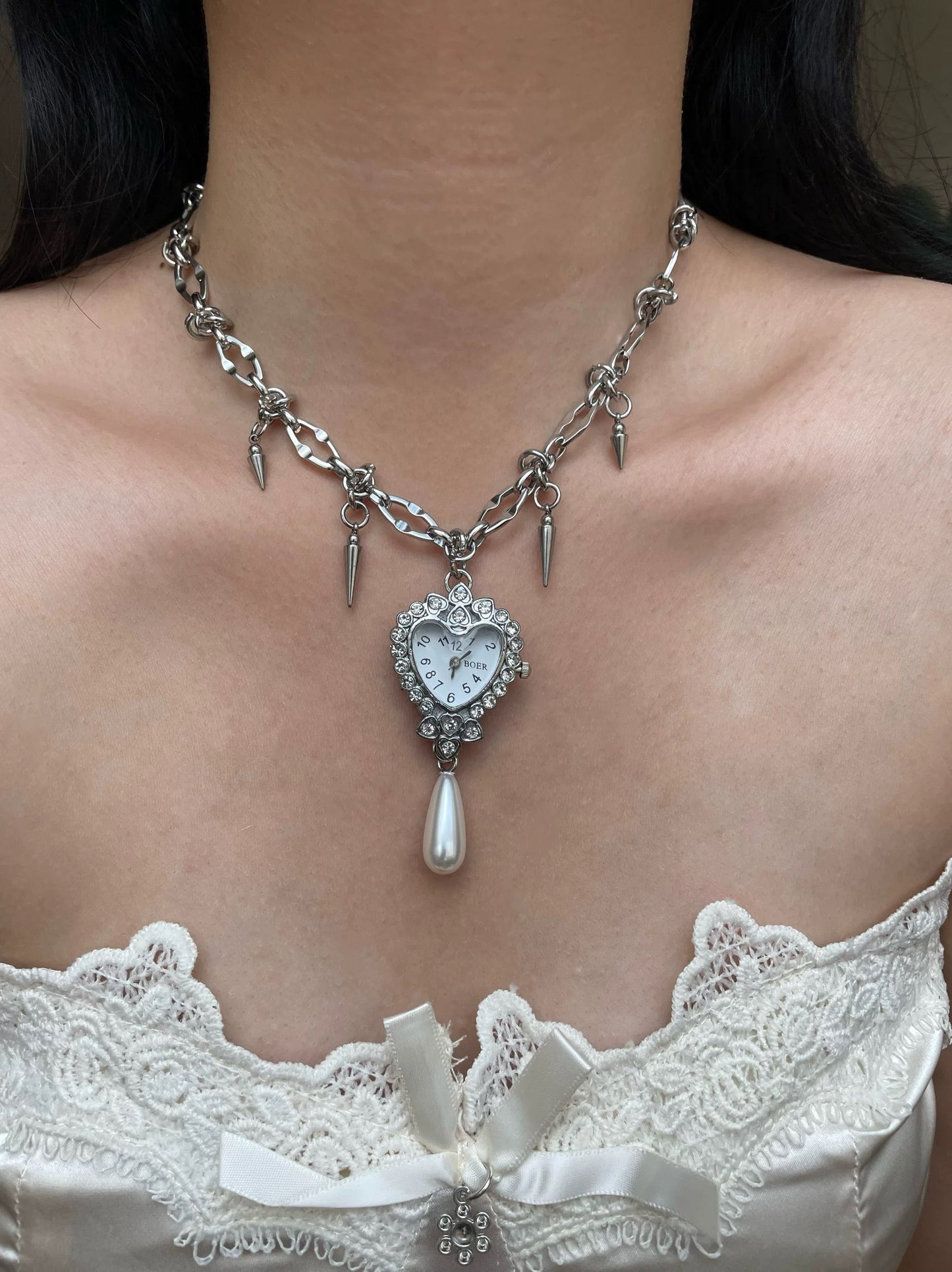Y2K Vintage Pearl Silver Watch Bow Choker Necklace, Silver Chain Spike Watch Necklace, Courtly Elegant Jewelry, Handcrafted Gift for Her
