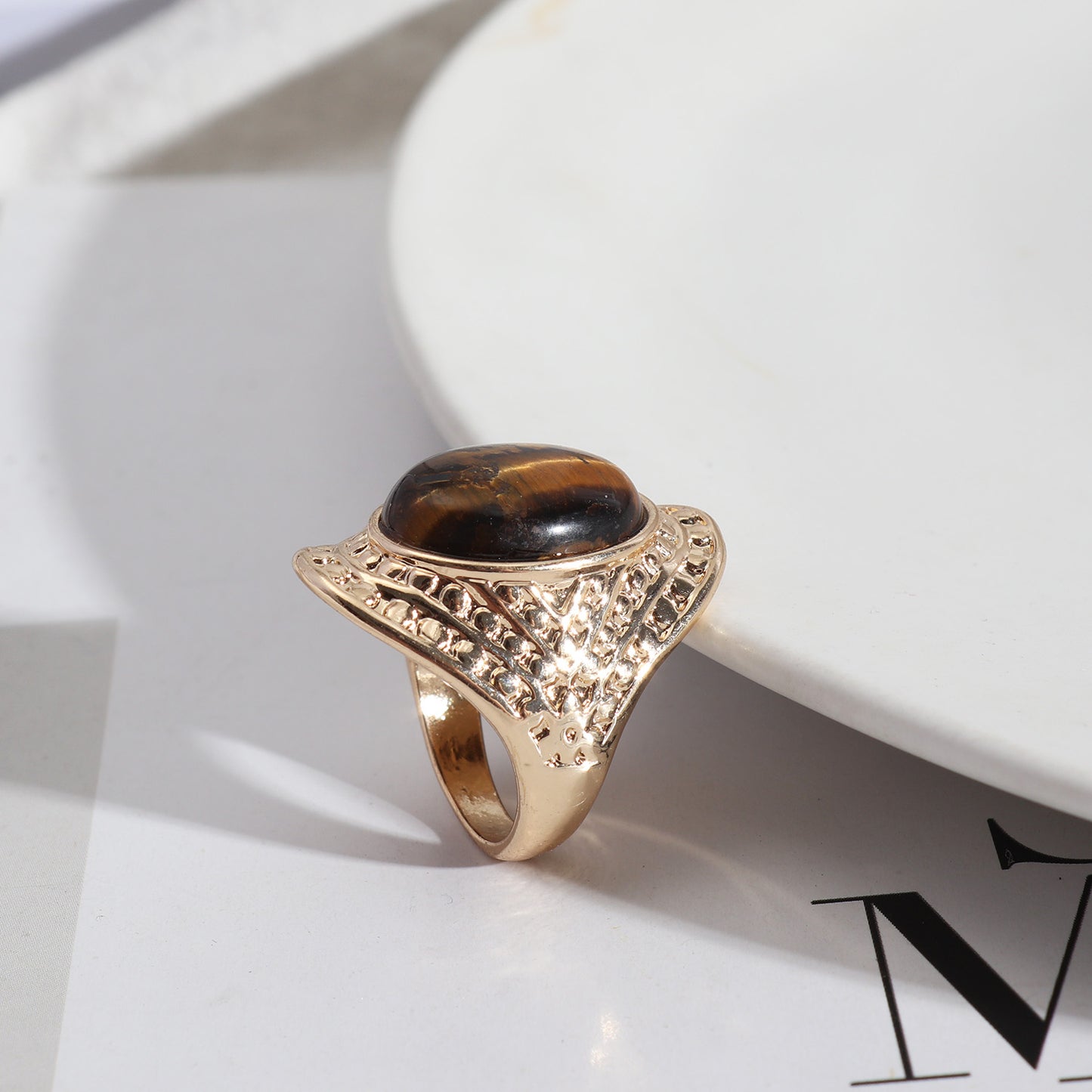 Vintage Palace-Inspired Tiger's Eye Ring, Exaggerated Fashion, Oval Stone One Size