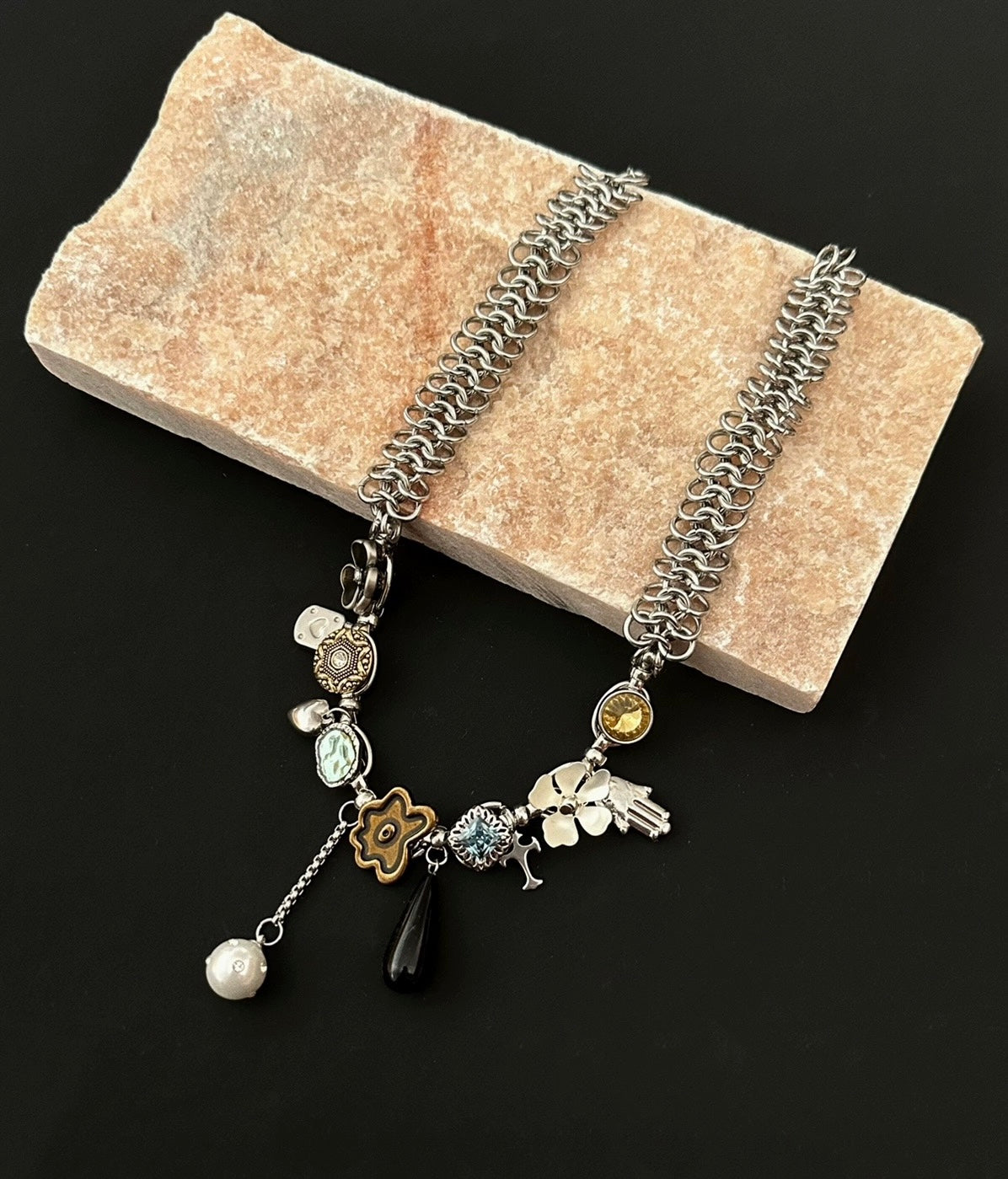 Silver Vintage Fun Cubic Zirconia Pearl Flower Palm choker, Y2K artistic vintage style, Trend Clutter Cool Necklace, for men and women