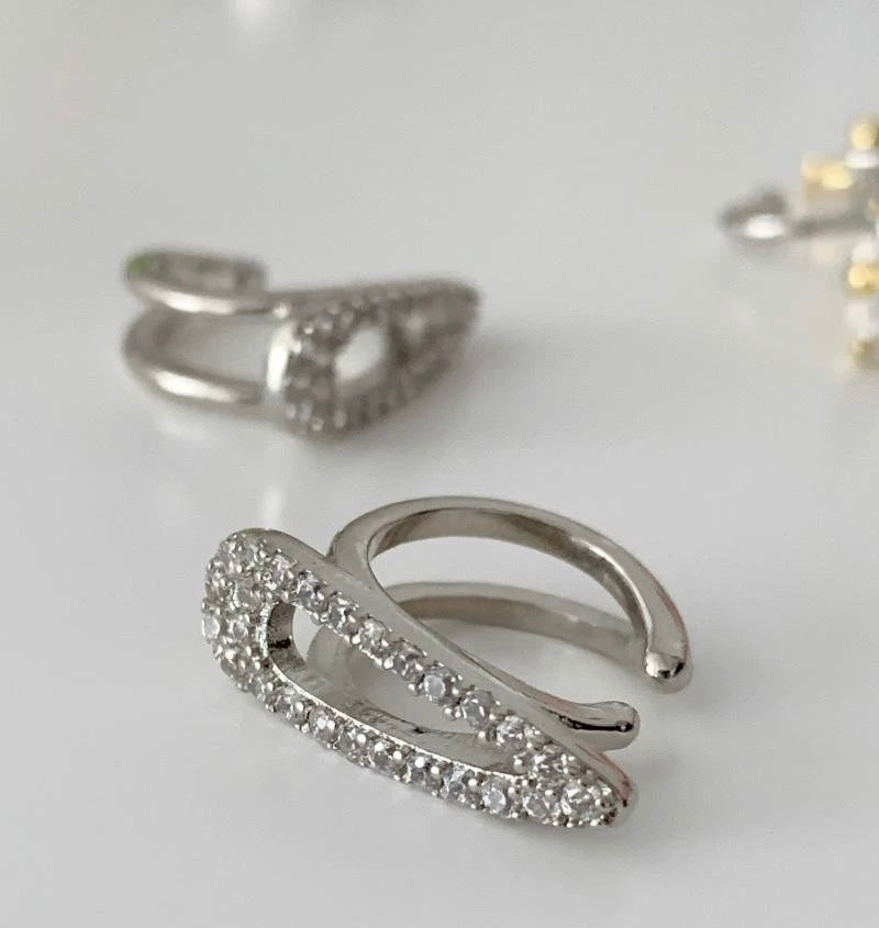 Minimalist Non-Piercing Ear Cuff – Chic Cartilage Clip-On Earring for a Cool and Effortless Look