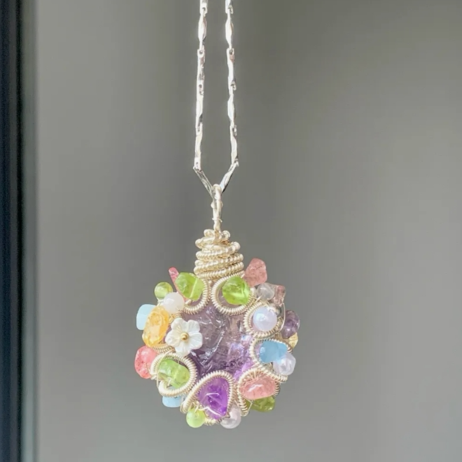 MoJone Original Handmade Round Flower-shaped Pendant Small Size, Natural Stone and Silver-plated Necklace