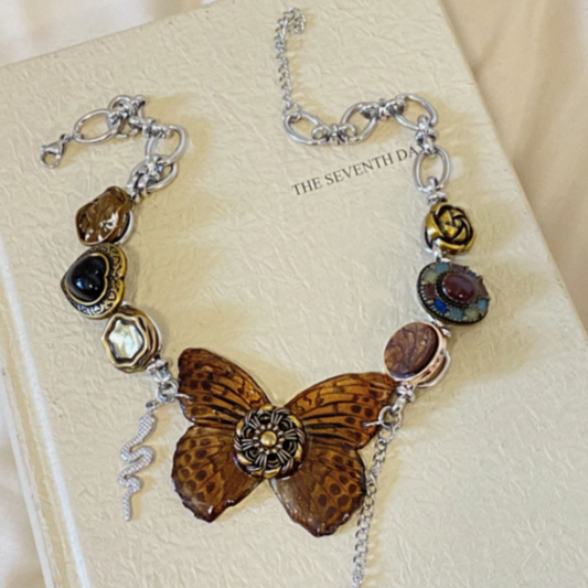 Cyberpunk Retro Choker Necklace, Brown Butterfly Pendant Choker, Y2K Choker, stylish and cool, niche appeal
