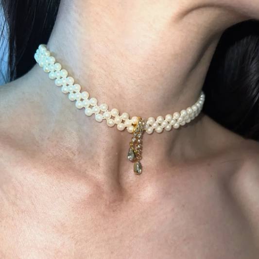 Adorable Vintage Pearl Beaded Necklace Choker Chain, Playful Accesory for Women