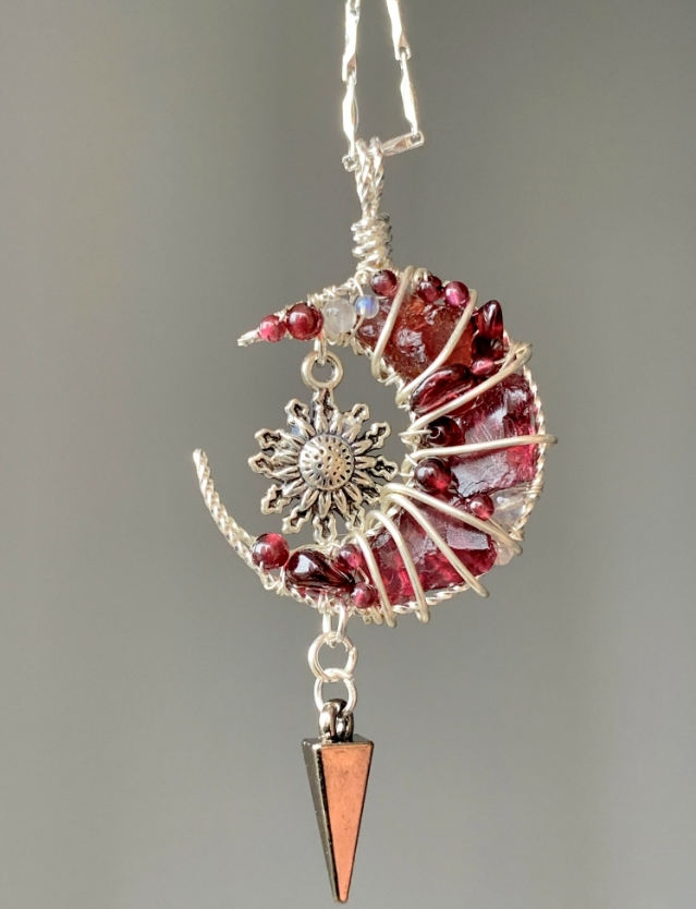 Handmade Red Moon Crystal Necklace,Magic Natural Stone and Silver-plated Necklace