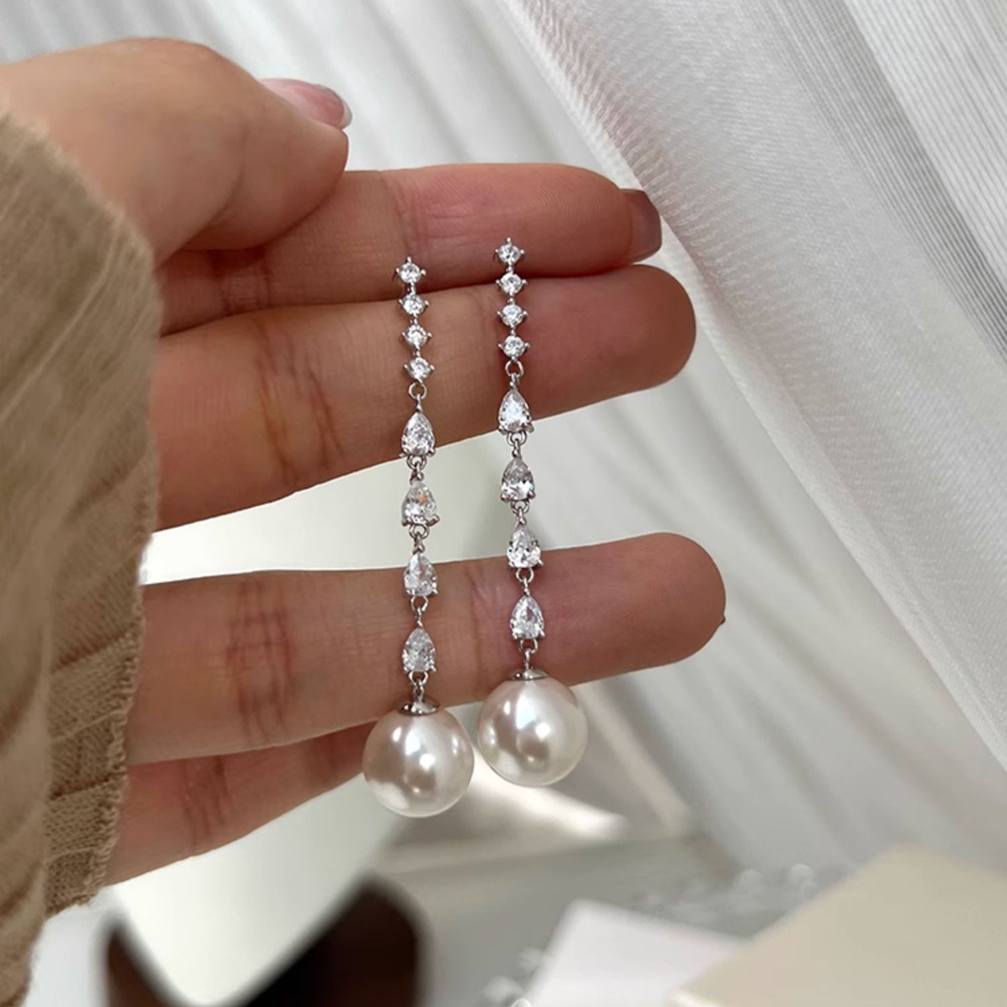 Pearl Dangle Earrings with Zirconia Crystals, Retro S925 Sterling Silver Earrings