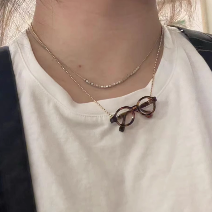 Adorable Resin Glasses Shape Necklace, Collarbone chain, Sweater chain