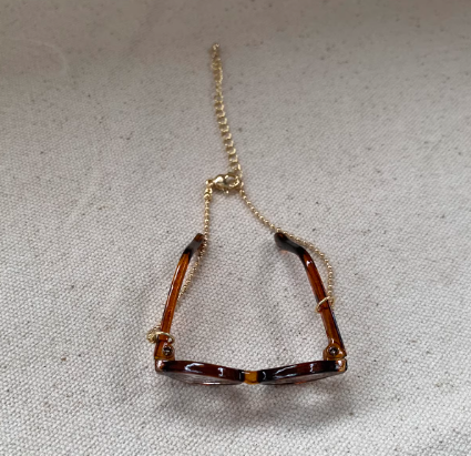 Adorable Resin Glasses Shape Necklace, Collarbone chain, Sweater chain