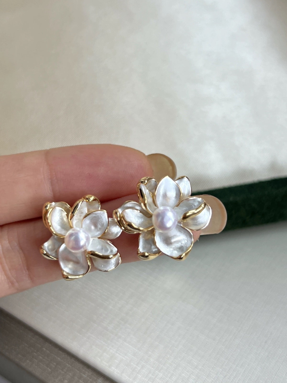 Camellia Blossom Pearl Drop Earrings with s925 Silver Needle