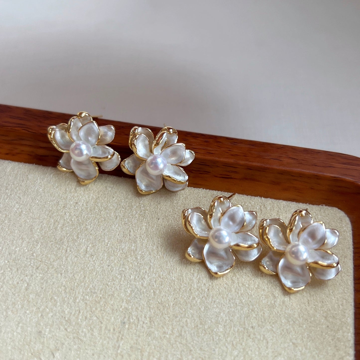 Camellia Blossom Pearl Drop Earrings with s925 Silver Needle