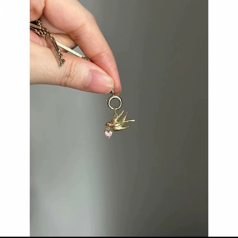 Graceful Swallow Pendant Necklace - Fresh and Delicate Clavicle Chain for Women - Gold-Tone Bird Charm Jewelry