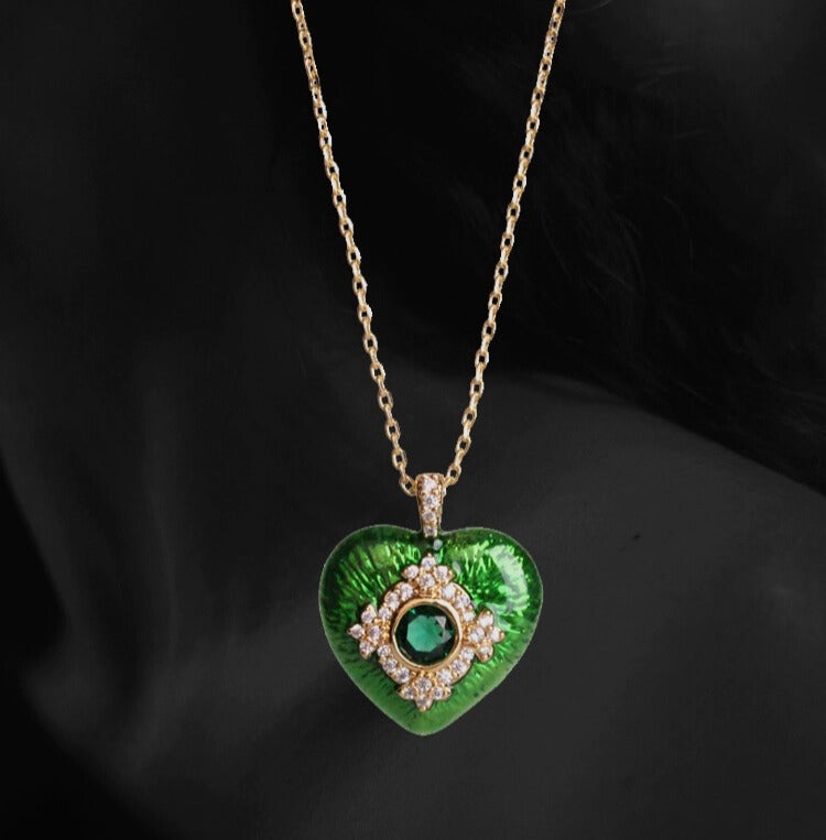 Vintage-Inspired Heart-Shaped Enamel Glaze Pendant Necklace with Crystal Embellishments