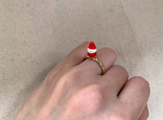 A Christmas snowman strawberry cream shaped golden ring,"An interesting design, a special gift."