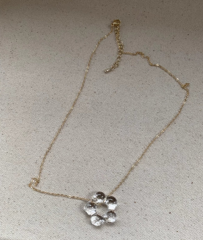 Vintagepunk flower pendant necklace, fresh and delicate style,made of glass,a special gift