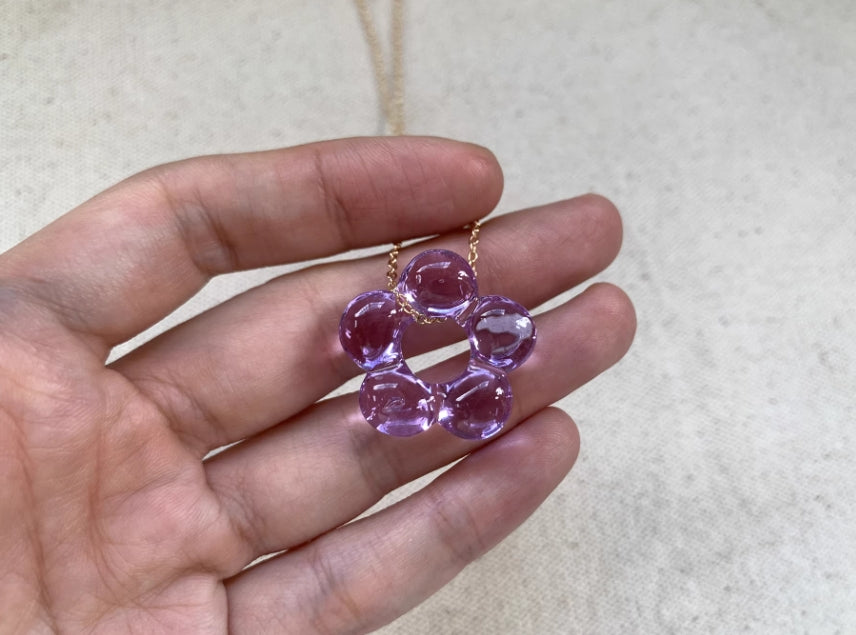 Vintagepunk flower pendant necklace, fresh and delicate style,made of glass,a special gift