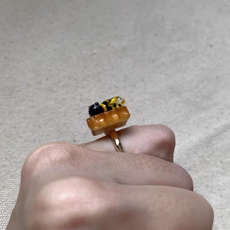 Cute Lovely Adorable Bumble Bee Honeycomb Unique Adjustable Finger Thumb Ring for Girls