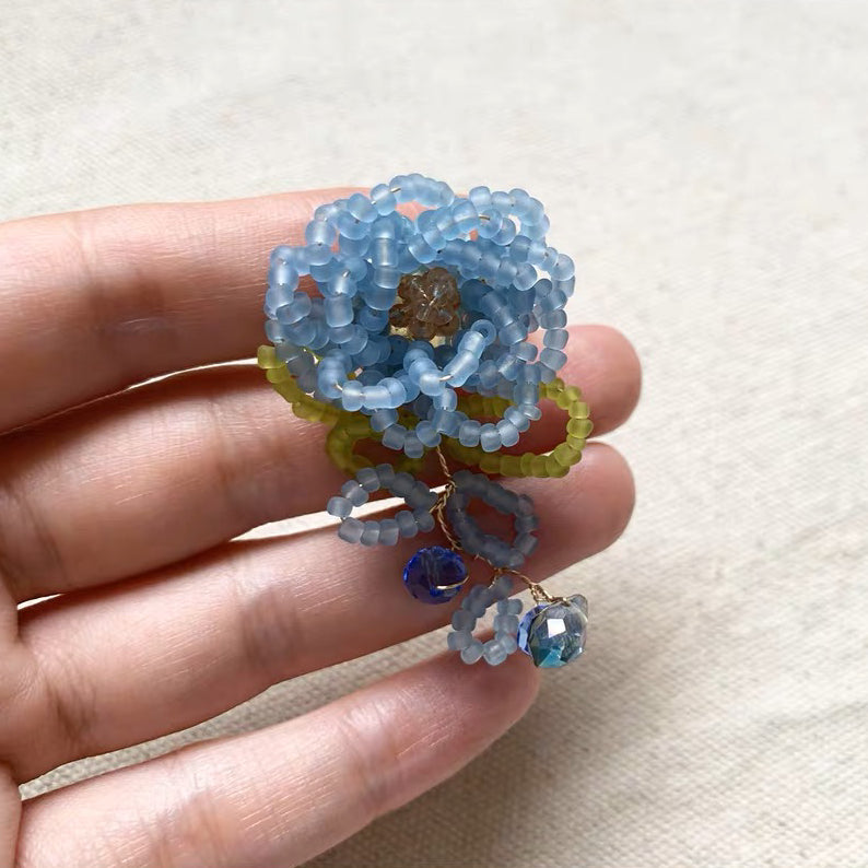 Flower Petal Floral Brooch Elegant Exquisite Colorful Art Lapel Pin for Women Wedding Banquet Party
