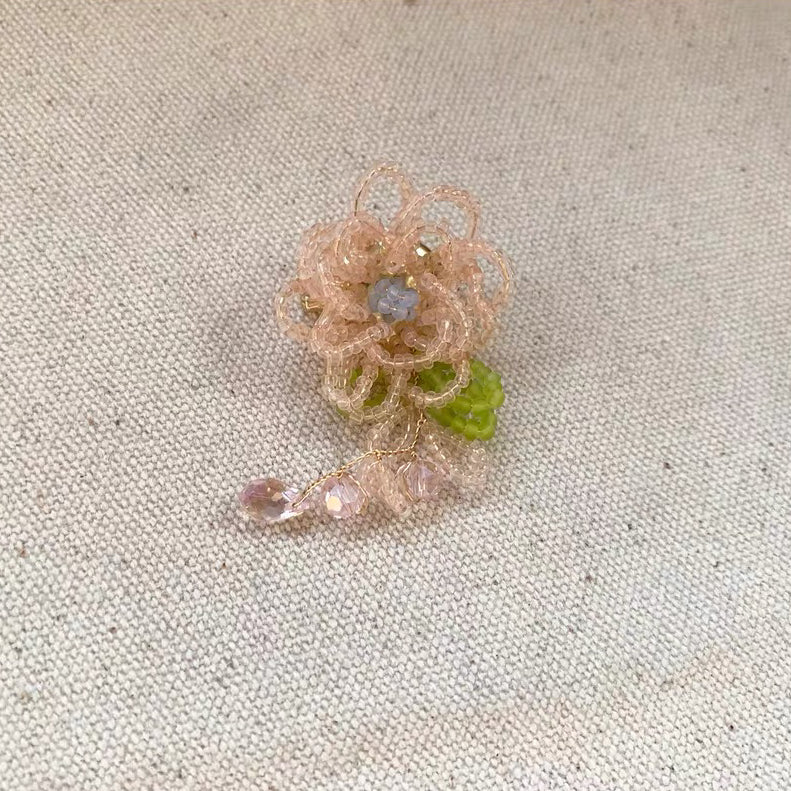 Flower Petal Floral Brooch Elegant Exquisite Colorful Art Lapel Pin for Women Wedding Banquet Party