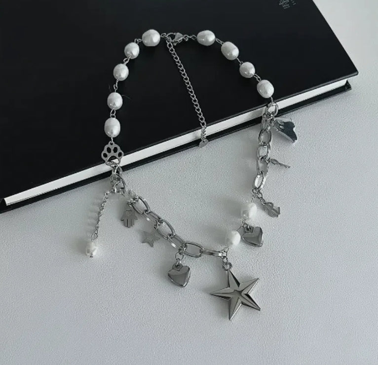 Vintagepunk Star Pendant Silver Choker with Heart and Pearl Embellishments,Y2K Choker,Special Gift