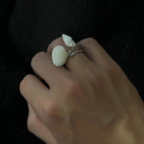 Handcrafted,white shell and pearl ring, conch shell ring,natural conch and shells ,oceanic style. It is an exquisite and perfect gift.