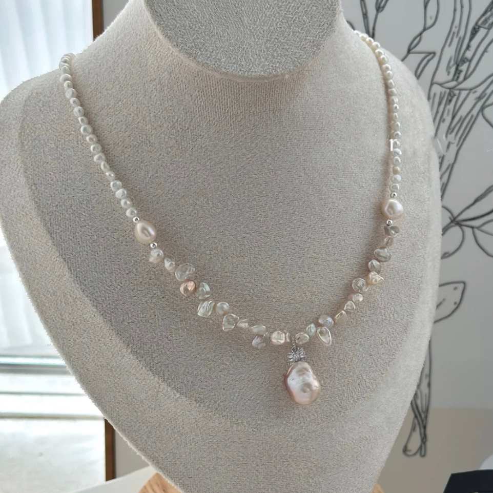 Baroque Flower Floral Petal Pearl Beaded Necklace Choker  Champagne Rose Color Handmade Jewelry