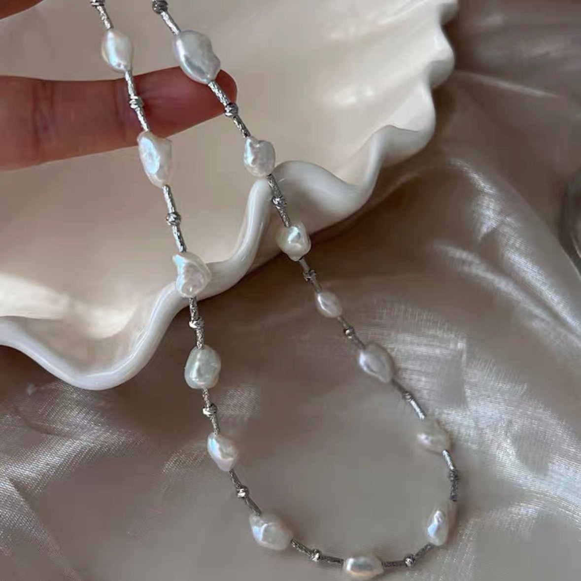 Fresh Water Cultured Baroque Pearl Necklace Choker Adjustable Chain Vintage Jewelry for Women