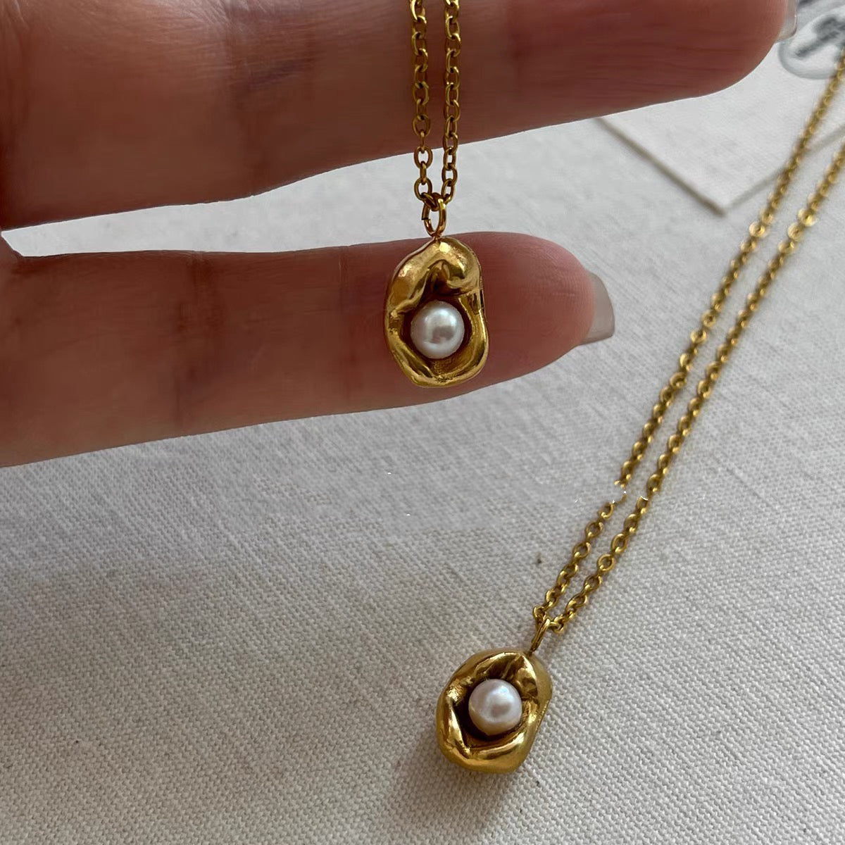 Baroque  Pearl  Necklace Gold Plated Trendy Pea Shaped Choker Charm Fashion Chain Vintage Jewelry