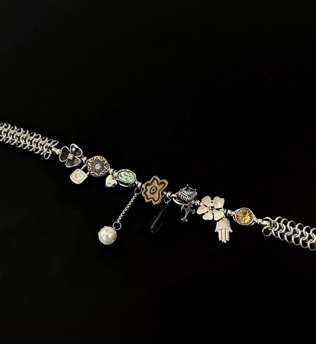 Silver Vintage Fun Cubic Zirconia Pearl Flower Palm choker, Y2K artistic vintage style, Trend Clutter Cool Necklace, for men and women