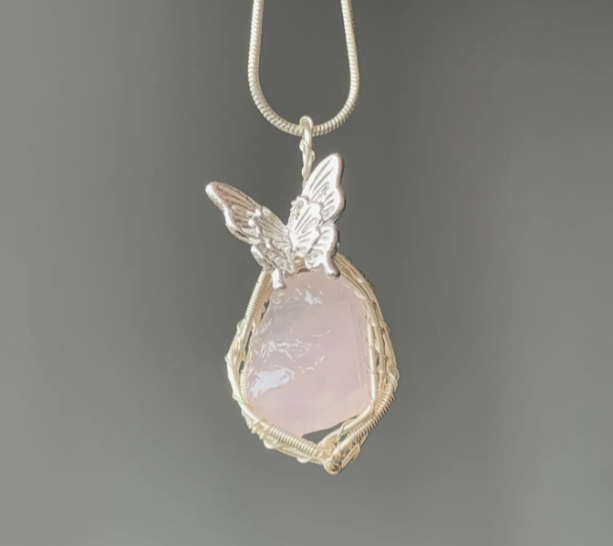 MoJone Original Handmade Butterfly-shaped Pendant, Natural Stone and Silver-plated Necklace