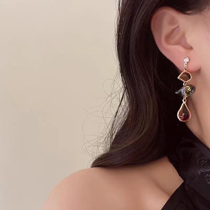 French Vintage Niche Design Cold Wind Asymmetric Zirconia Earrings, Literature Advanced Unique Temperament Earrings for Women