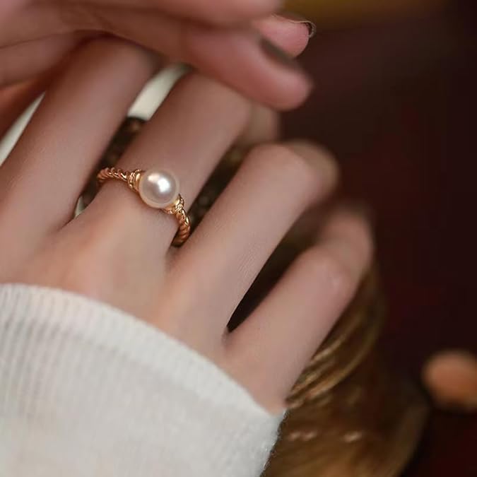 Large Freshwater Pearl Adjustable Size Ring for Women: Elegant Design, High Fashion Sense, and Unique Personality