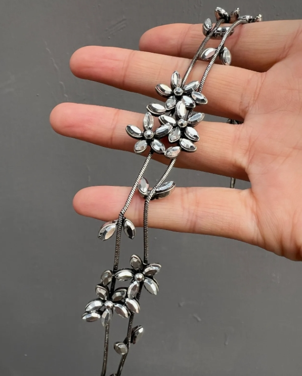 Adorable Chunky Niche Silver Copper Punk Flower Pendant Necklace Choker Chain for Women