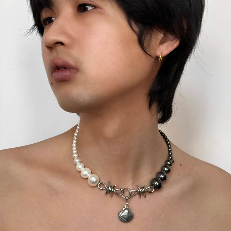 Retro Shell Pendant Necklace Black and White Pearl Patchwork Choker for Women Party Jewelry Mother's Day Gift