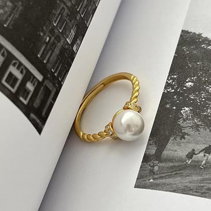 Large Freshwater Pearl Adjustable Size Ring for Women: Elegant Design, High Fashion Sense, and Unique Personality