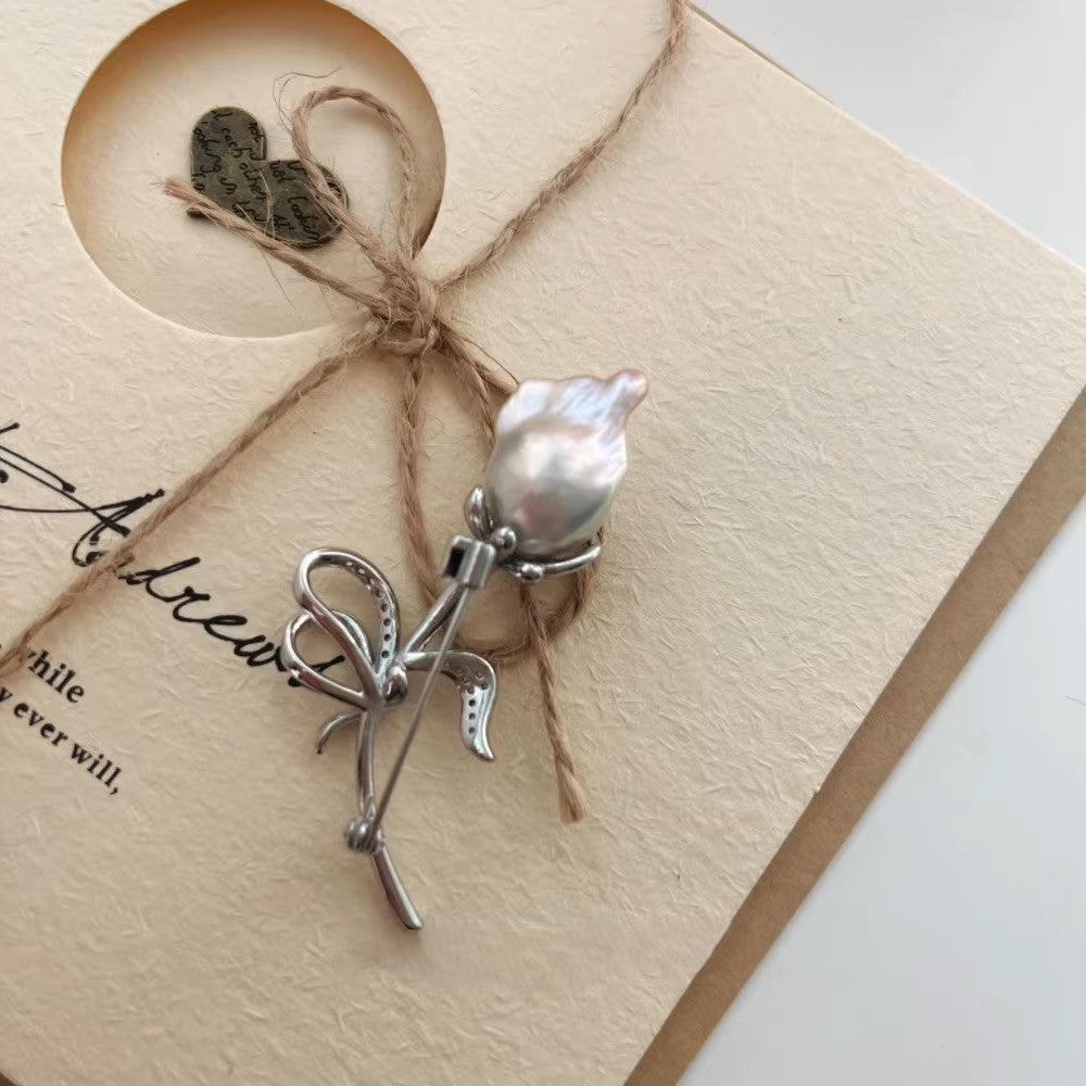 Baroque Floral Brooch Elegant Exquisite Art Lapel Pin for Women, Freshwater Grey Pearl