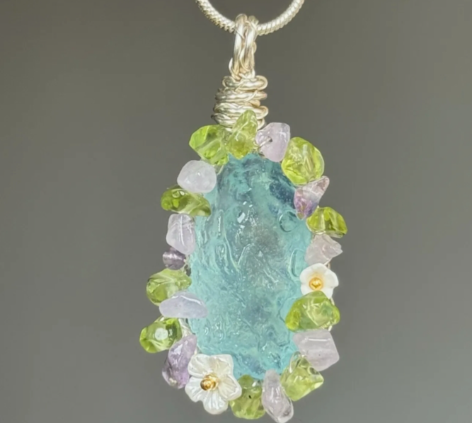 Handmade Irregular-shaped colorful crystal pendant necklace, Magic Natural Stone and Silver-plated Necklace
