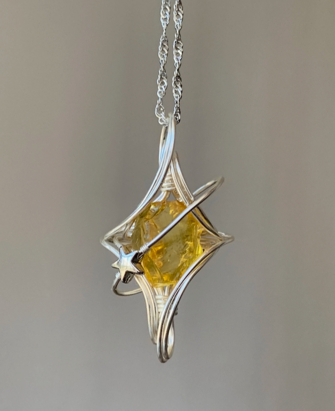 MoJone Original Handmade Star-shaped Pendant, Natural Stone and Silver-plated Necklace