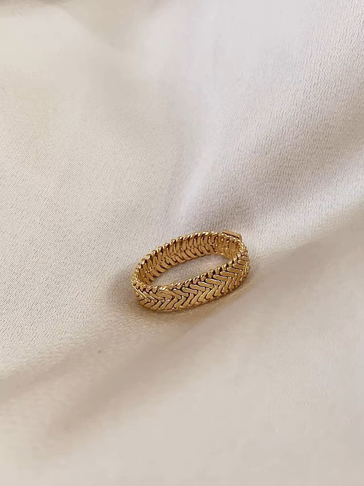 MoJone Vintage Snake Bone 18K Gold-Plated Ring, Soft Chain Ring, for Female