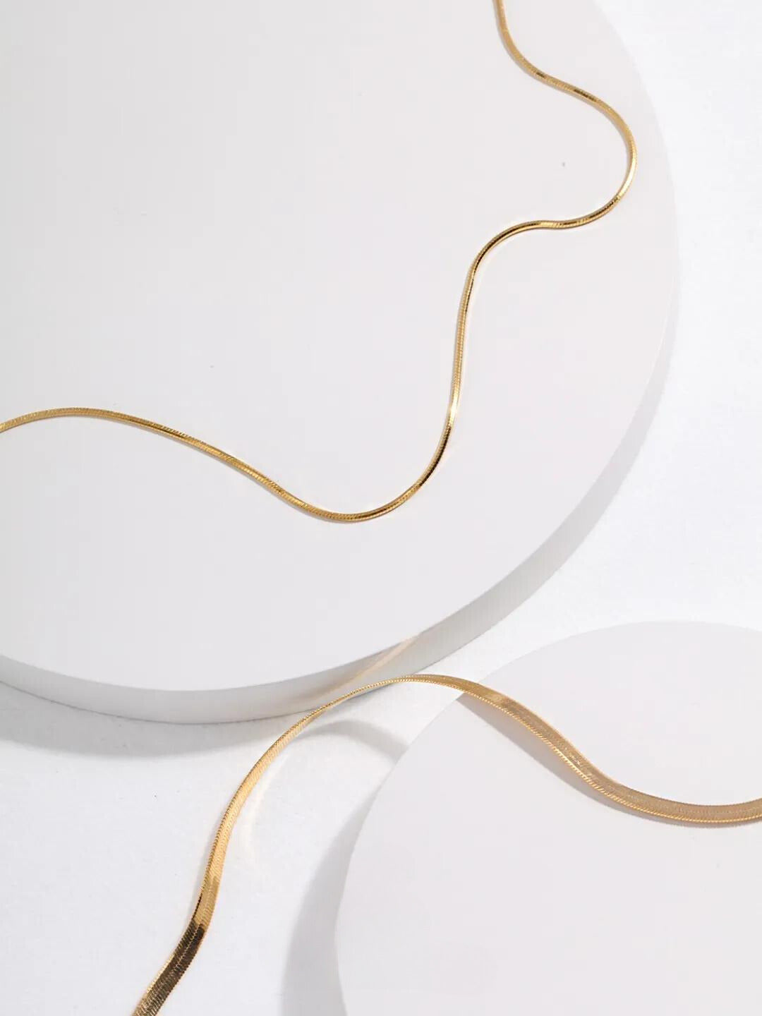 Elegant Gold-Plated Sterling Silver Snake Bone Chain Necklace – Minimalist Fashion Accessory