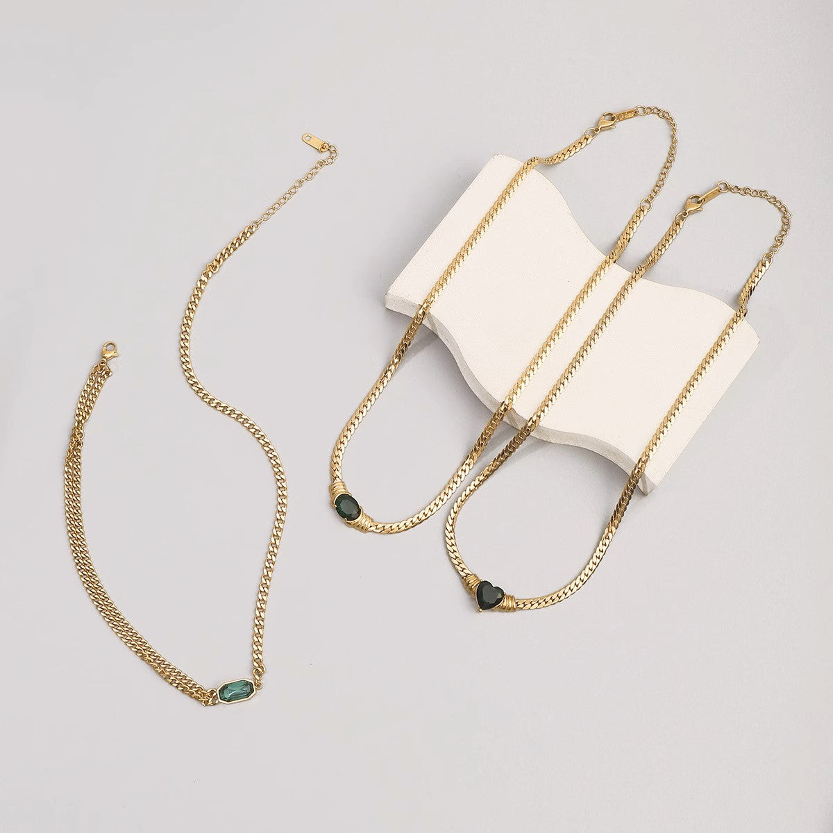 MoJone Vintage 18K Gold-plated Green Zicron Necklace for Female