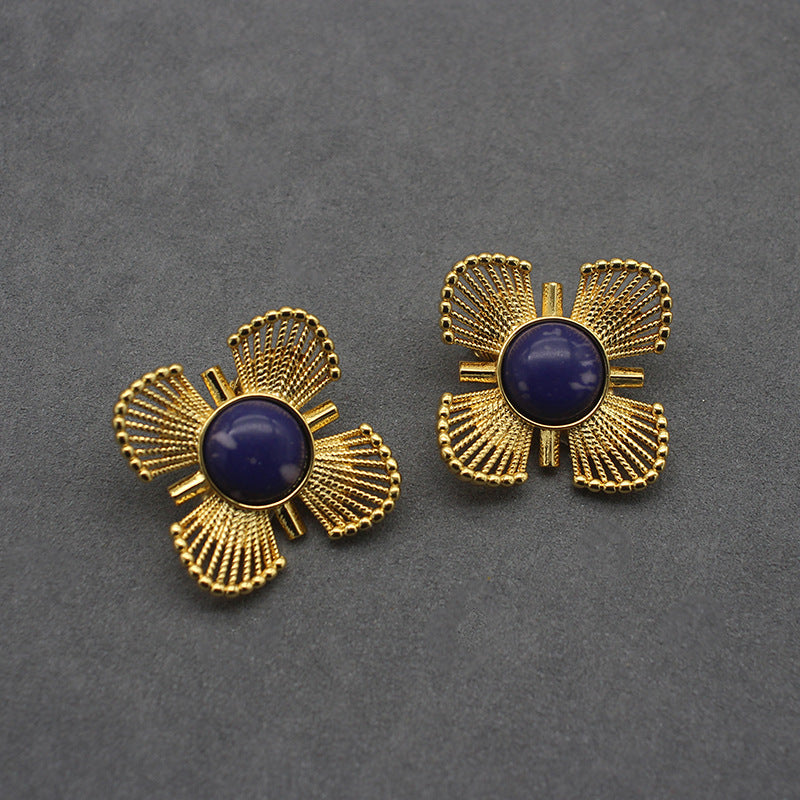 Elegant Gold-Toned Floral Clip-On Earrings with Central Blue Stone - Versatile Fashion Accessory for Day to Night Wear, Perfect Gift for Her, Ideal for Casual and Formal Occasions
